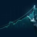 IBIT от BlackRock потерял $300 млн: ребалансировка биткоин-ETF усиливается