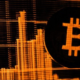 Биткоин приближается к $67 000, подтягивая Strategy и другие крипто-акции Биткоин приближается к $67 000, подтягивая Strategy и другие крипто-акции