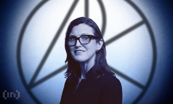 Скупая Circle на 42%-ном падении, Кэти Вуд говорит, что аналитики не могут этого постичь